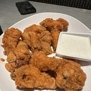 Not the worst wings in the world, but certainly not the best. But on Monday, they're a Buck piece.