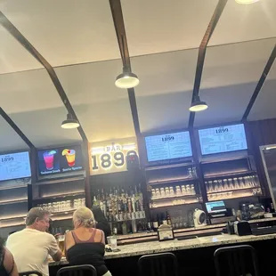 The smash burger is yummy...