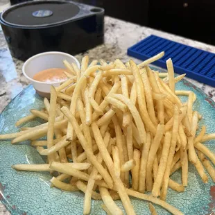 Shoestring fries