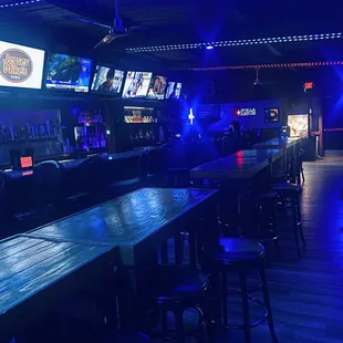 The bar with TVs