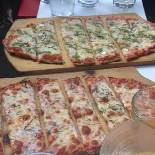 Simple Pleasure Pizza