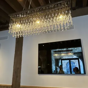 I adore this light fixture!!