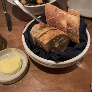 Almondine Bread