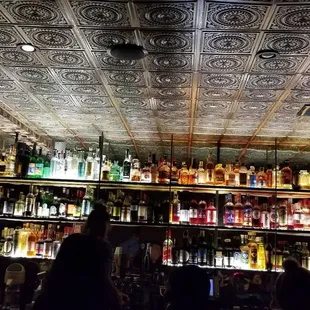 Bar 821