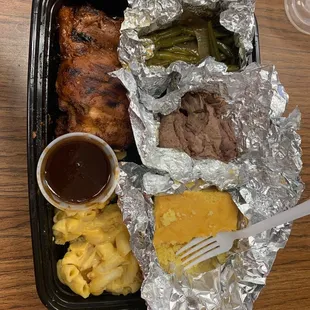 BBQ chicken, tri tip, green beans, bacon Mac and cheese and cornbread