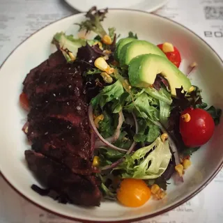 Skirt Steak Salad