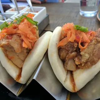 Hong Kong Chicken Bao Bun