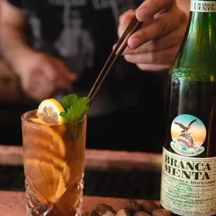 oysters and mussels, drink