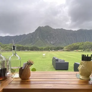 A bar service on Oahu, gazing up at those Waimanalo cliffs