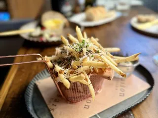 Saison Cellar & Wine Bar