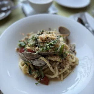 Thick Cut Spaghetti and Littleneck Clams