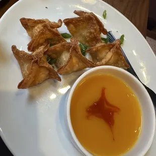 Crab rangoons