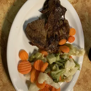 8oz filet a d veggies