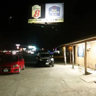 Guess you just roll up and get out, no need \o use parking.