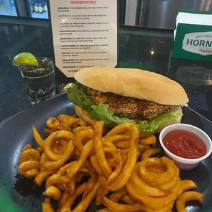 Popcorn Chicken Sandwich