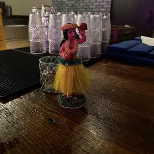 sushi and sashimi, interior