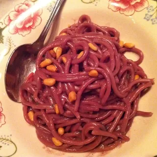 Red Wine Spaghetti with Pine Nuts