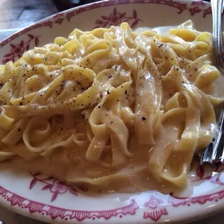 Fettuccine Alfredo