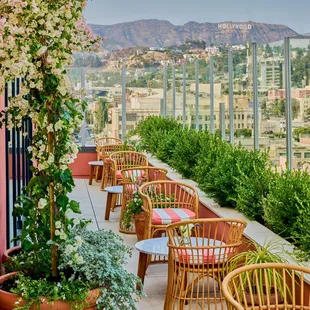 Bar Lis Balcony Seating