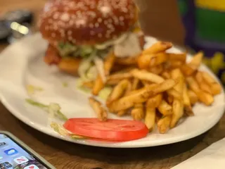 Rusty Bucket Restaurant & Tavern