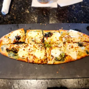 food, pizza