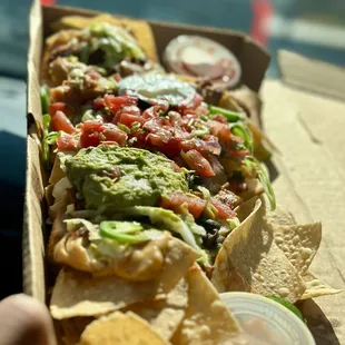 Best cheese sauce around, tasty &amp; thick. Cutest to~go rectangular cardboard box, too cute. Great presentation. Feast for the eyes &amp; lips.