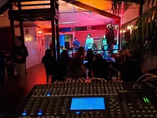 Jandro's Garden Patio