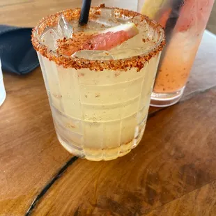 a margarita with a garnish garnish
