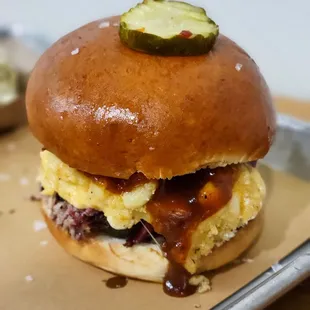 Mac &amp; Beef Sandwich