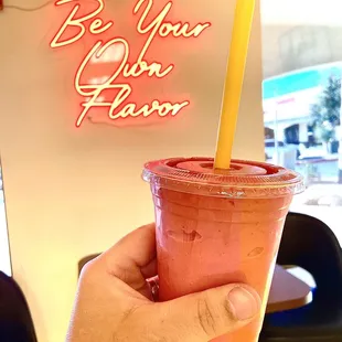 272 Smoothie with peach and mango. Delish!