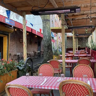 tables and chairs outside a restaurant