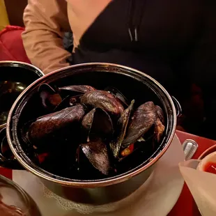 Moules frites (mussels)