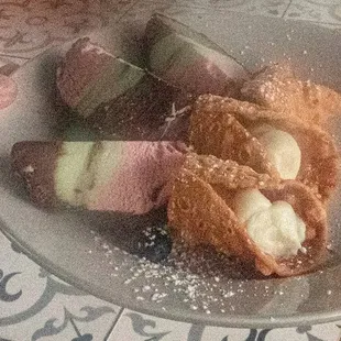 Spumoni Bomba