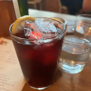 Vino tinto de verano