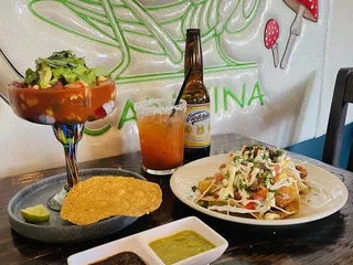 Chapulín Cantina