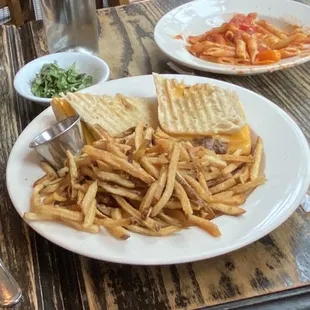 Toto Panino Burger - not kid friendly