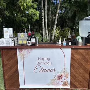 We do any and every party wanting a mobile bar service!