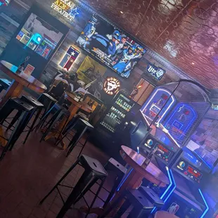 Bar games indoors