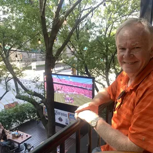 Big screen-Texas OU game!