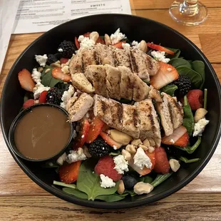 Fresh fruit goat cheese salad with grilled chicken