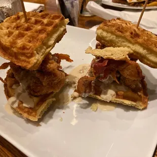 Chicken &amp;waffles sliders