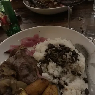 Bistec Encebollado