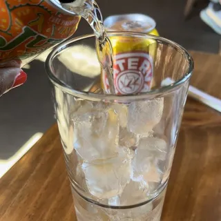 Jupia - Pineapple Soda