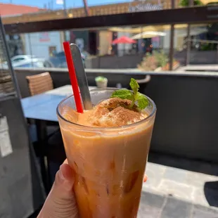 Thai Thai Tea Float