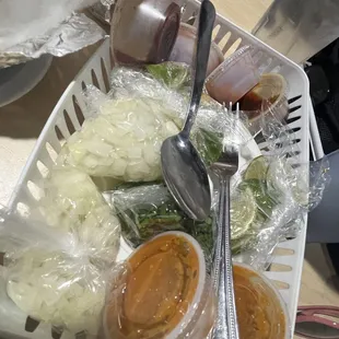 condiments and toppings