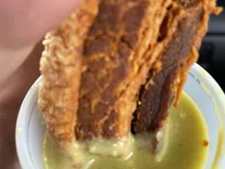 El kochi Loko carnitas y chicharrones