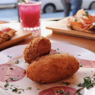 Discover Rome's "street foods" Supplì dating back to the 1700s