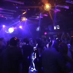 Great jams on indie night!