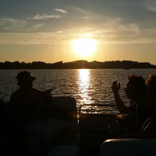 Time to go to the Barbee Hotel after a fun day on the lake!