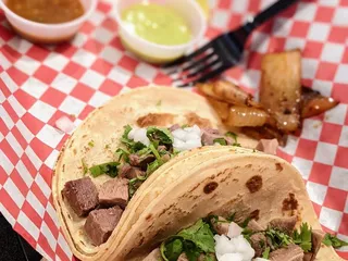 Lolis Tacos - Temple Terrace